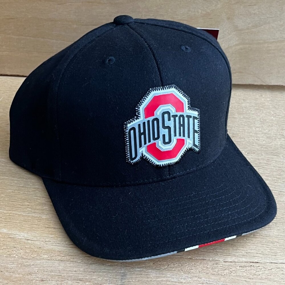 MITCHELL & NESS NCAA OHIO STATE BUCKEYES STRIPED UNDER BILL SNAPBACK HAT NEW